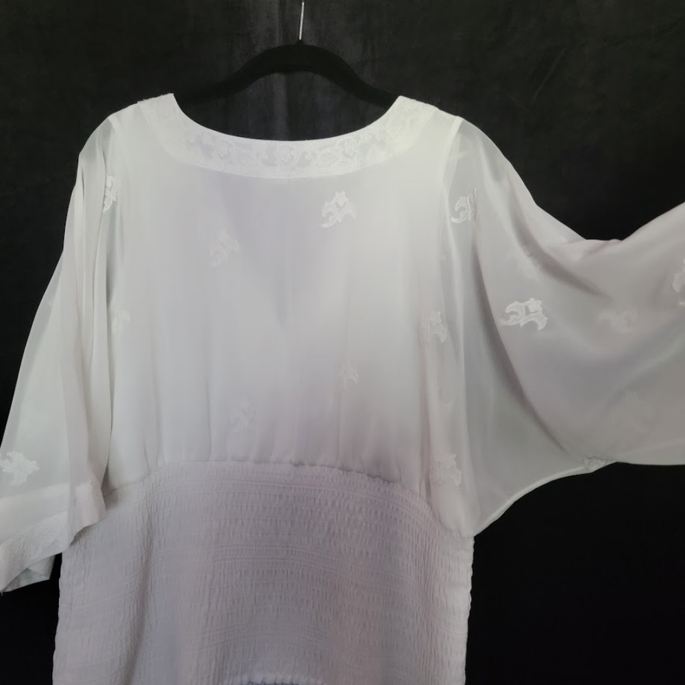 White House Black Market White V-Neck Smocked Waist Blouse - Picture 10 of 11